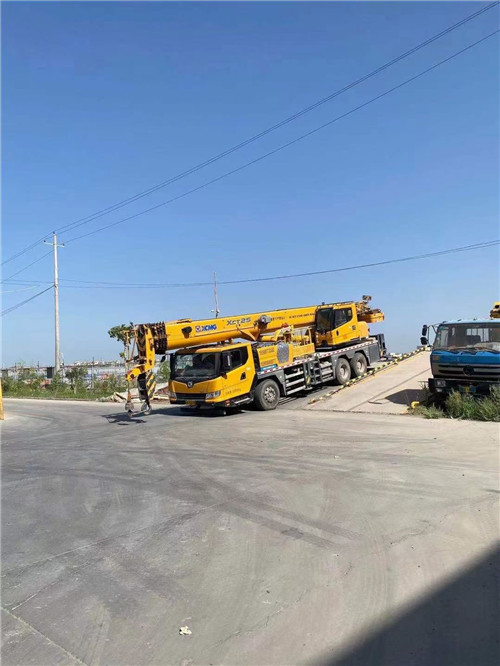 丹阳市吊车作业时，可能会产生哪些额外收费项目？